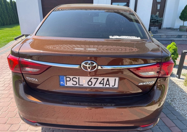 Toyota Avensis cena 45500 przebieg: 182100, rok produkcji 2015 z Środa Śląska małe 137